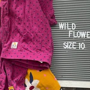 Wildflowers Fuchsia polka dot leggings